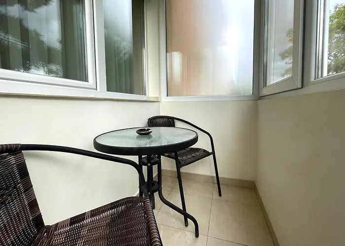 Apartment Bohemian Mountain Oasis With Air Conditioning