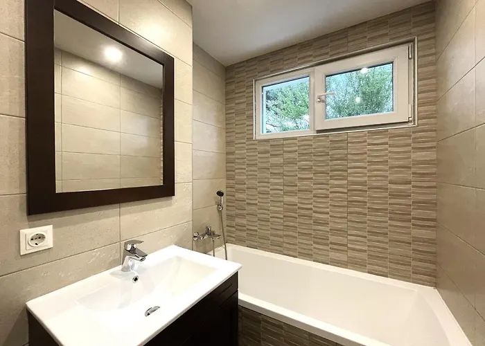 Bohemian Mountain Oasis With Air Conditioning Apartment